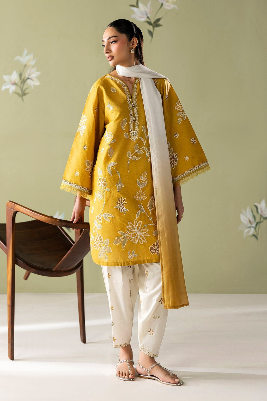 EMBROIDERED LAWN UF-4419