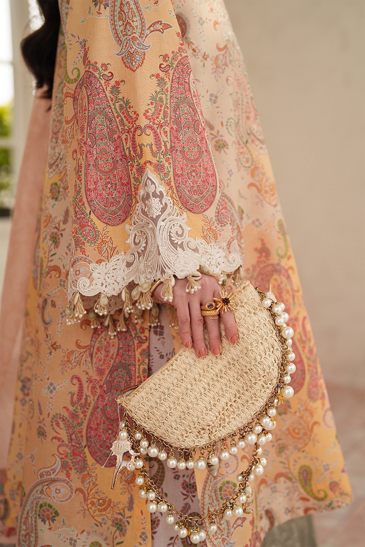 EMBROIDERED LAWN UF-4403