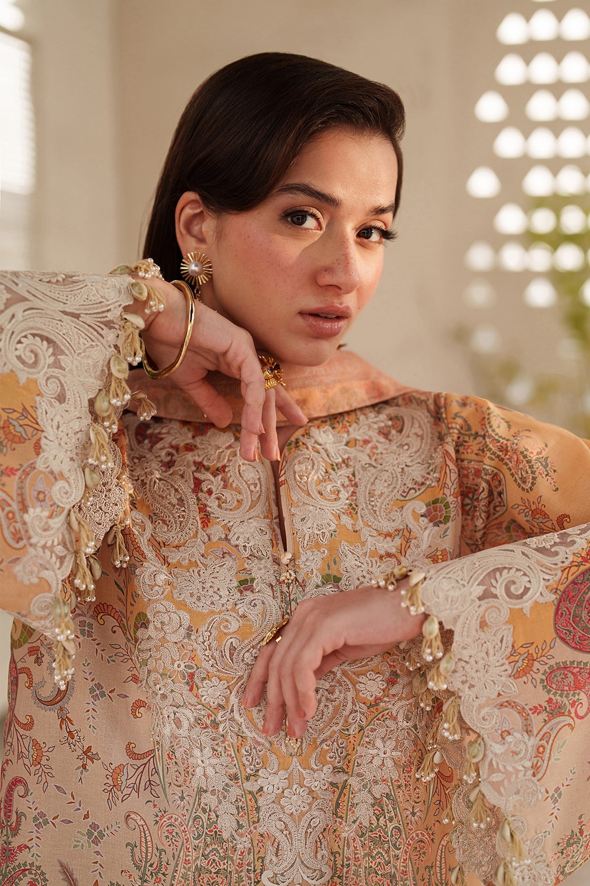 EMBROIDERED LAWN UF-4403