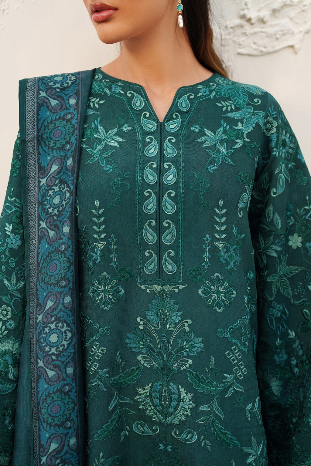 EMBROIDERED RAW SILK UF-4383