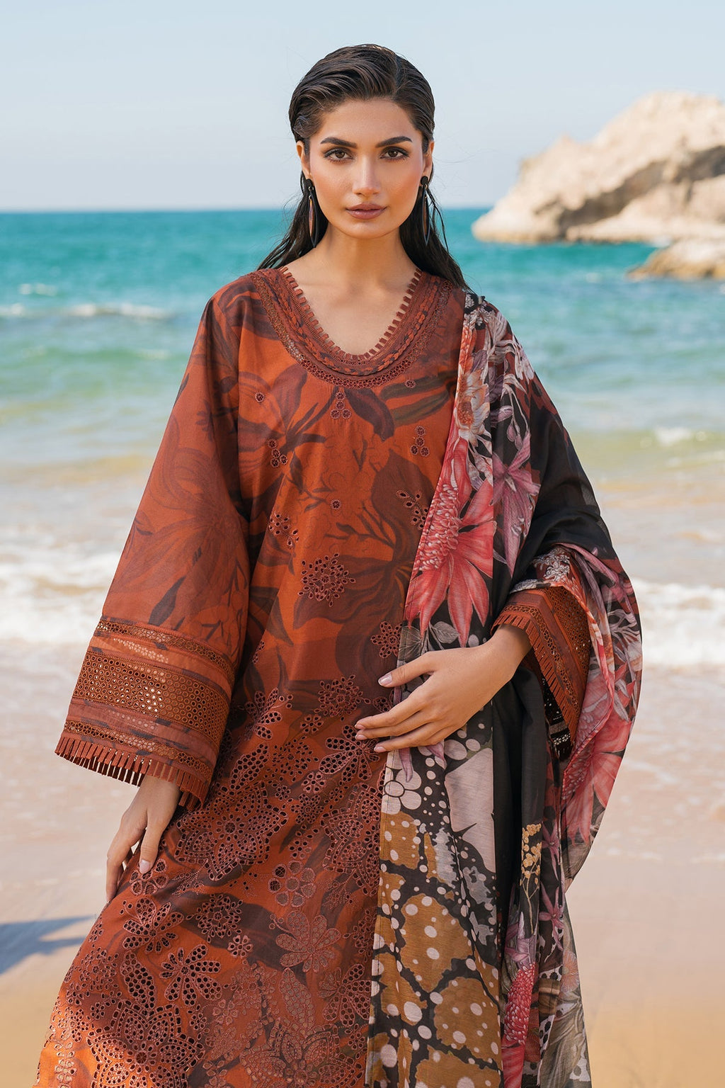 EMBROIDERED PRINTED LAWN UF-4113