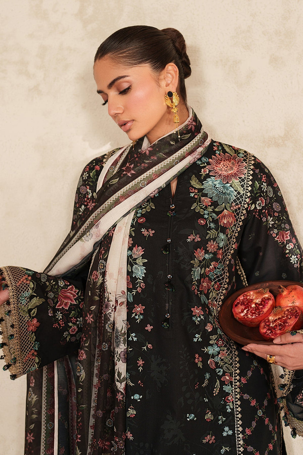 EMBROIDERED LAWN UF-4415