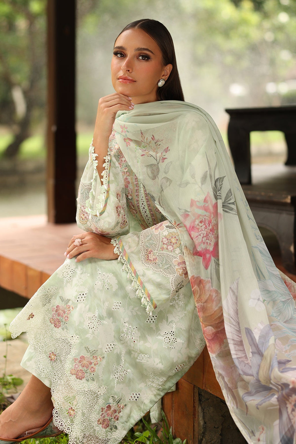 EMBROIDERED LAWN UF-4249