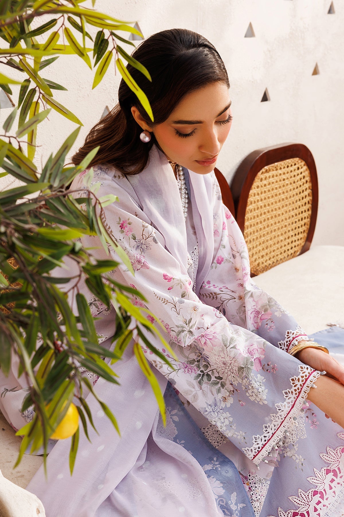 EMBROIDERED LAWN UF-4395