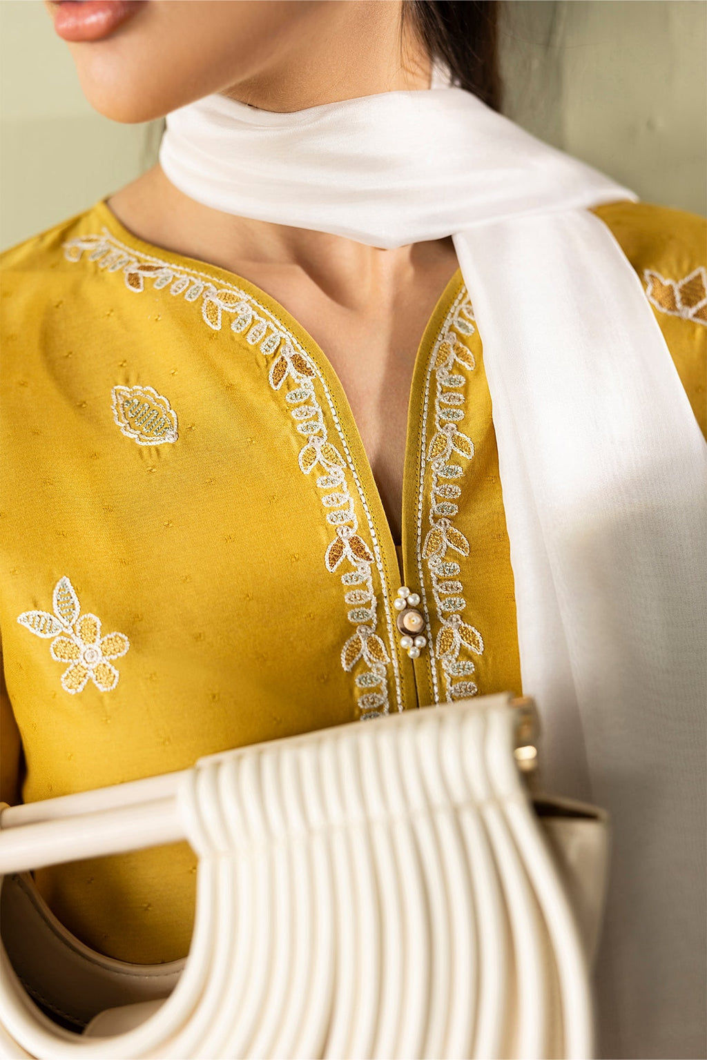 EMBROIDERED LAWN UF-4419